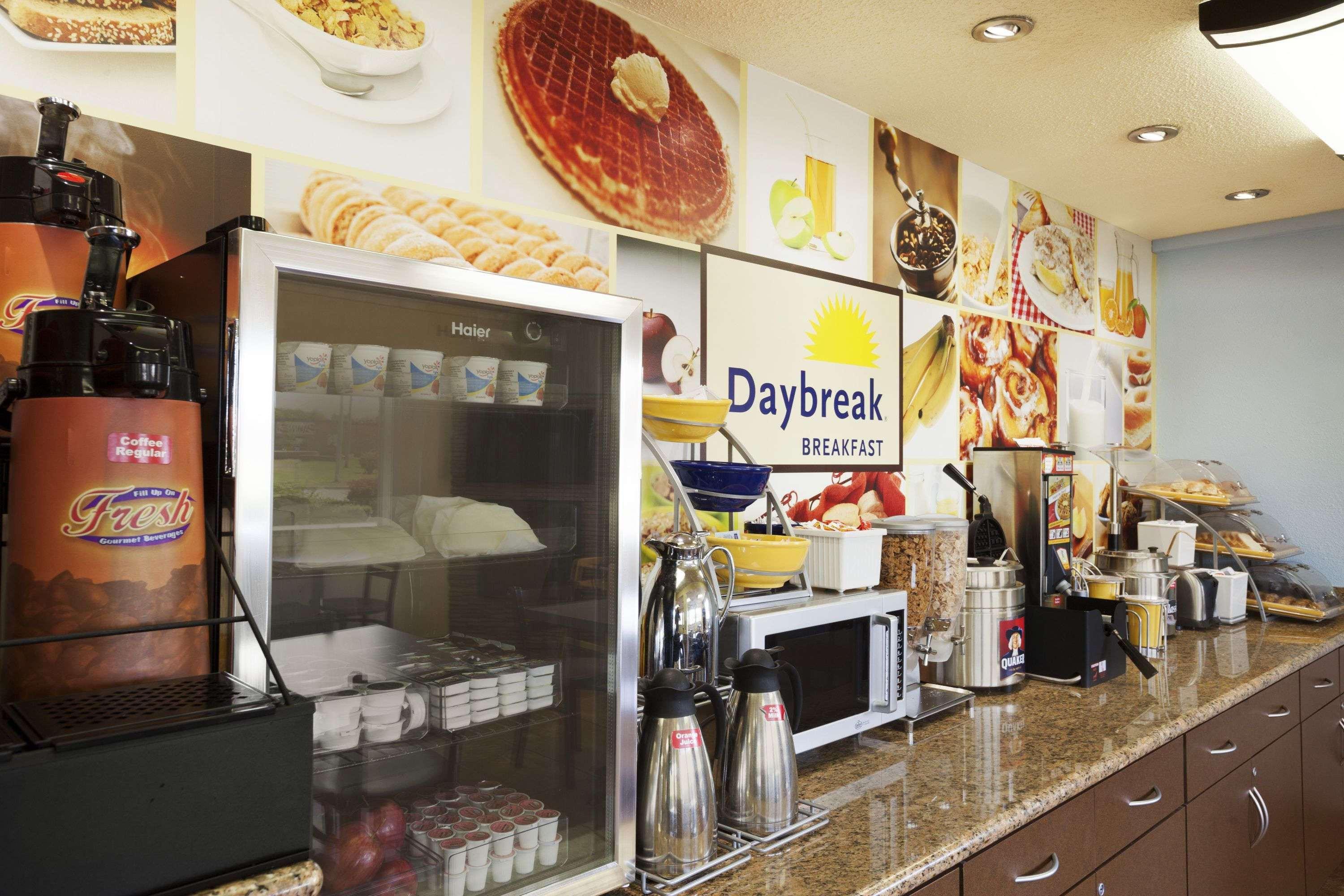 Days Inn By Wyndham Champaign/Urbana Luaran gambar