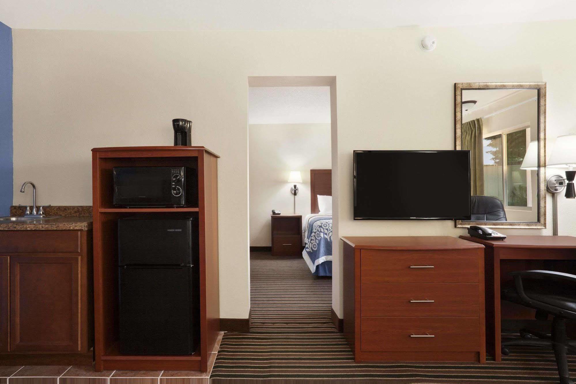 Days Inn By Wyndham Champaign/Urbana Luaran gambar